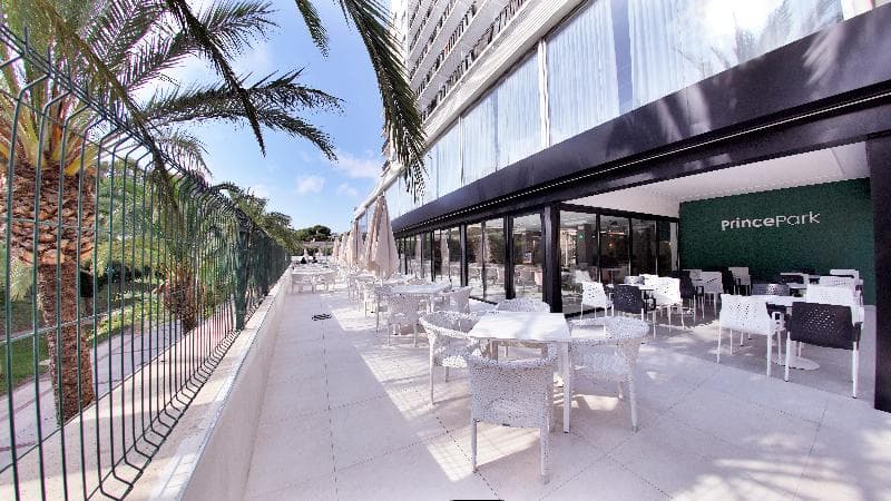Prince Park Hotel 5