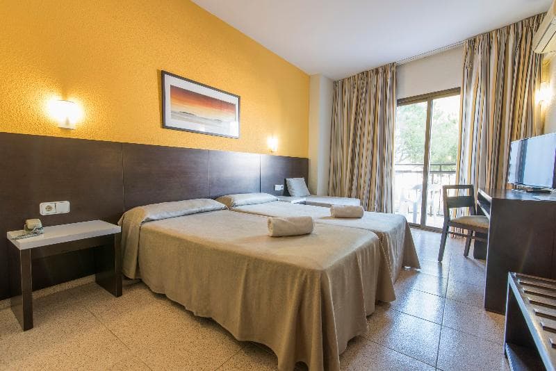AzuLine Hotel Mar Amantis and Mar Amantis II 5