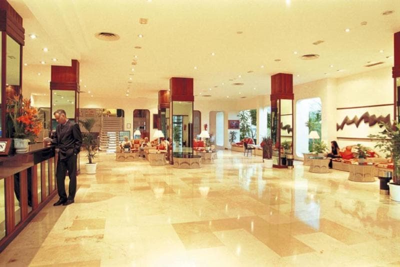VIK Hotel San Antonio 2