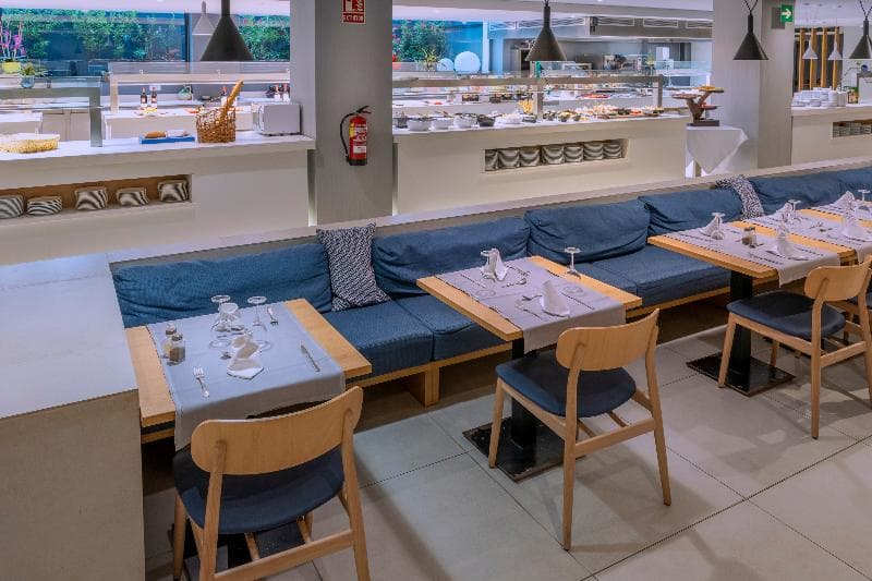 Caprici Beach Hotel & Spa 4