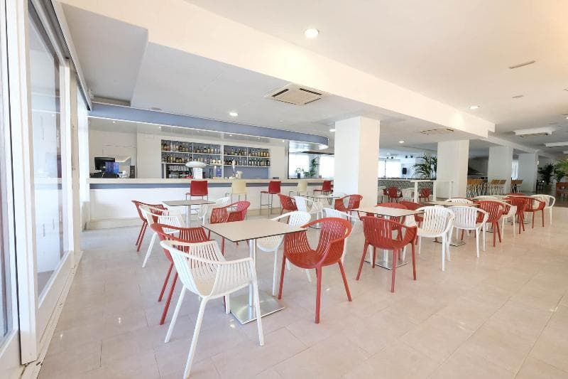AzuLine Hotel Bergantin 3