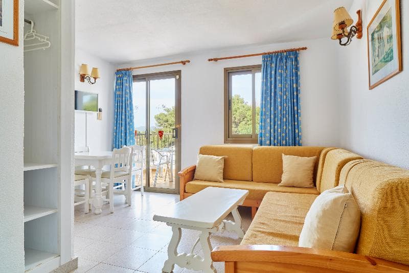APARTAMENTOS CASA LUIS by INVISA 5