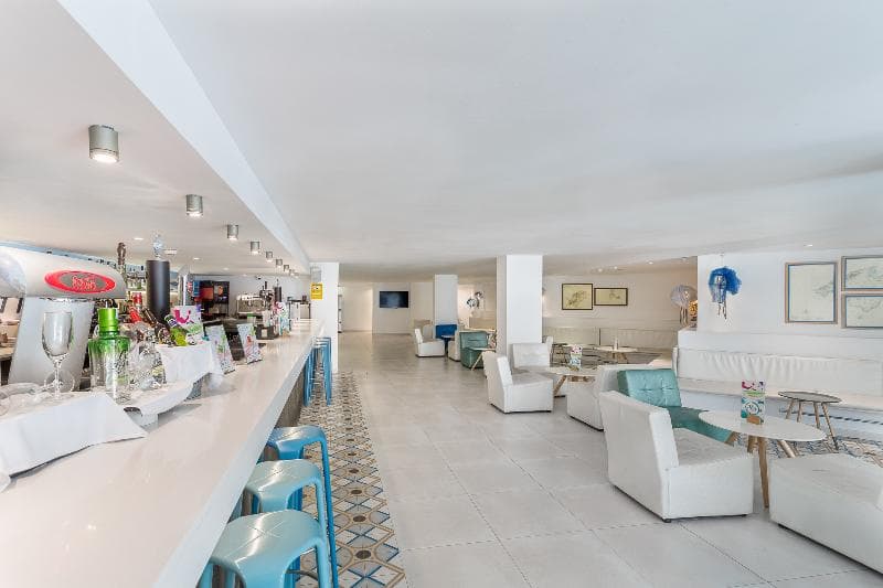 FERGUS Style Cala Blanca Suites 5