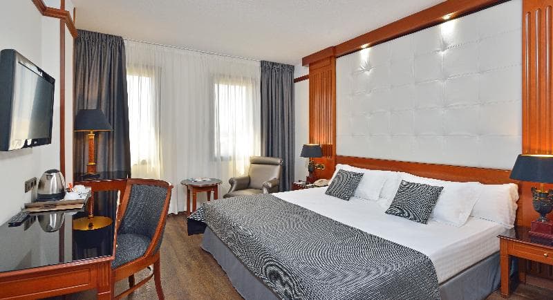 Best Western Premier CMC Girona 3