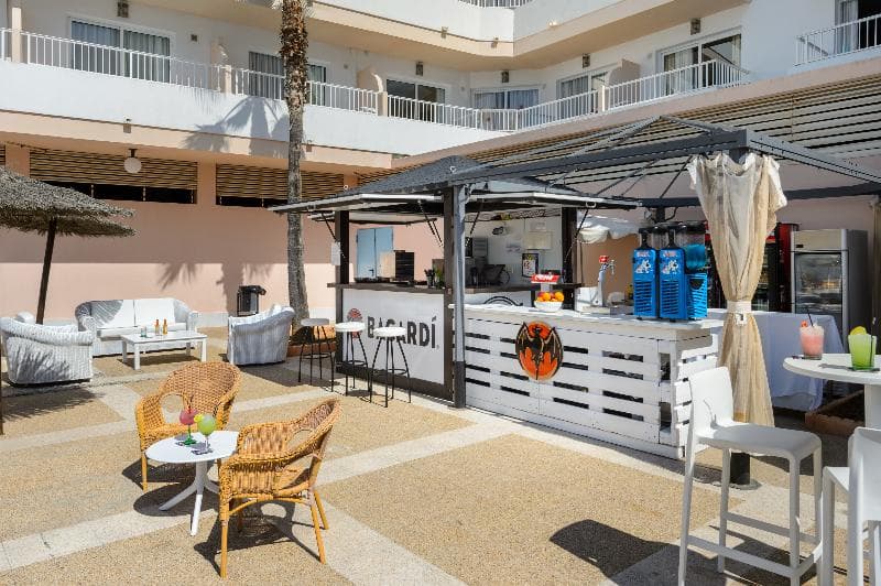 Vibra Lux Mar Aparthotel 3