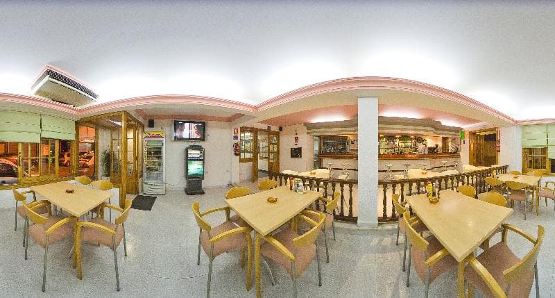 Hostal Adelino