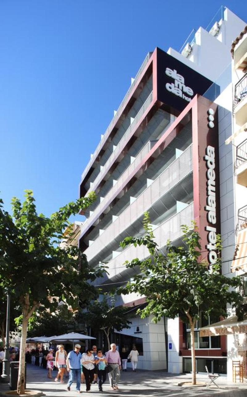 Alameda 4