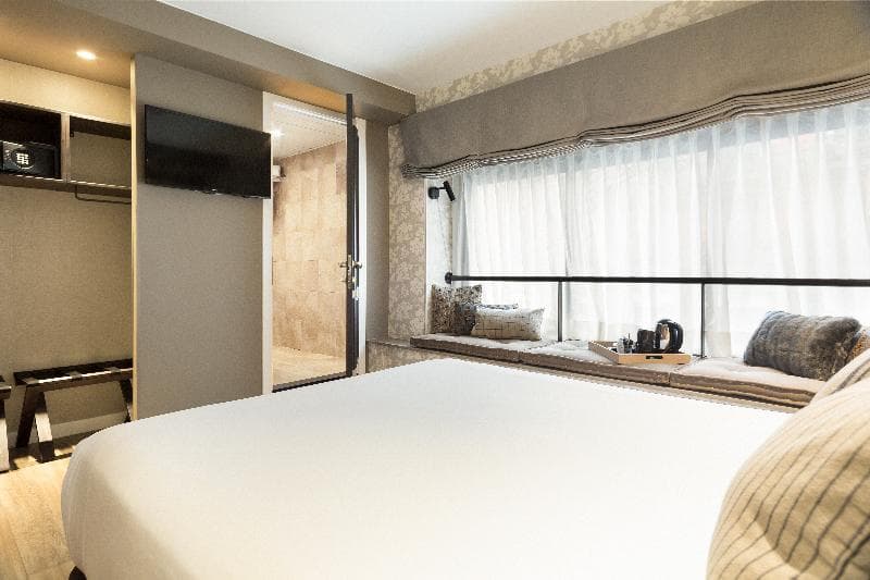 Acta Splendid 5