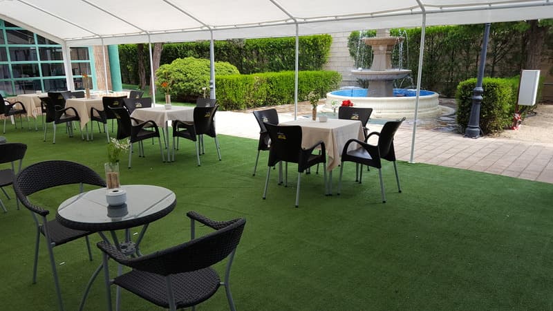 Hotel Almagro 5