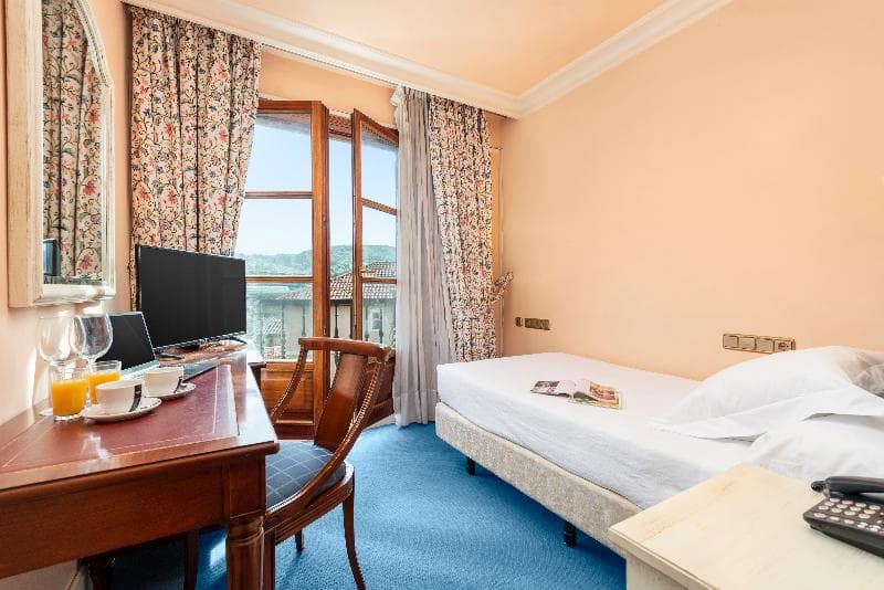 Hotel Hospedium Blu Sondika 4