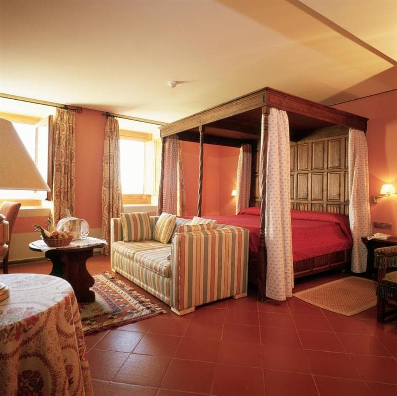 Parador de Cardona 3