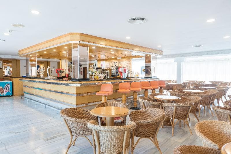 Aparthotel Alcudia Beach 4