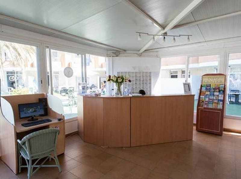 APARTAMENTOS CLUB SA COMA