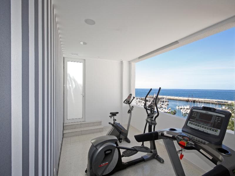 Marina Bayview Adults Only