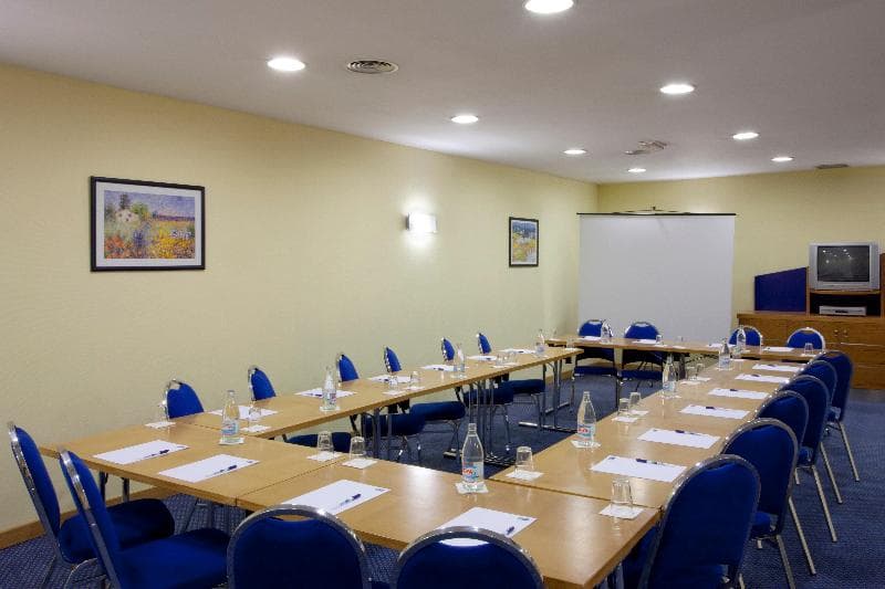 Holiday Inn Exp Madrid San Sebastian de los Reyes 2