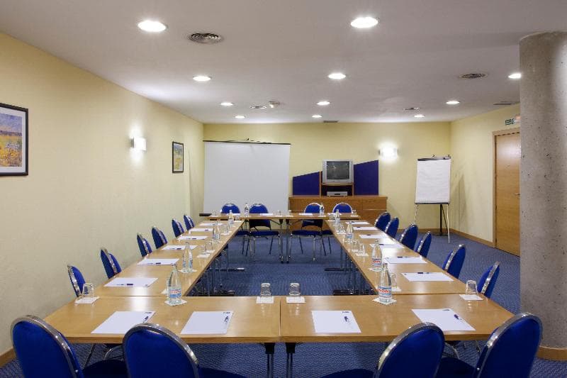 Holiday Inn Exp Madrid San Sebastian de los Reyes 5
