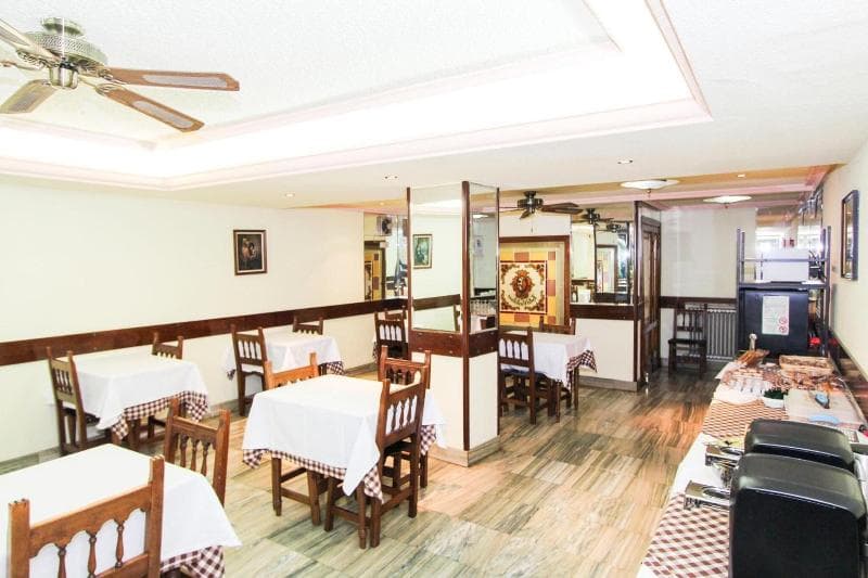 Hotel Castellano Centro 4