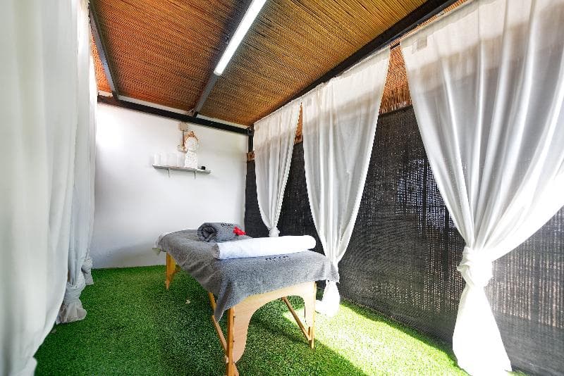 Vista Bonita - Gay and Lesbian Only Resort 4