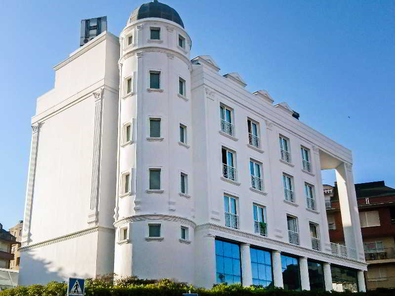 Hotel Mar azul y surf 2