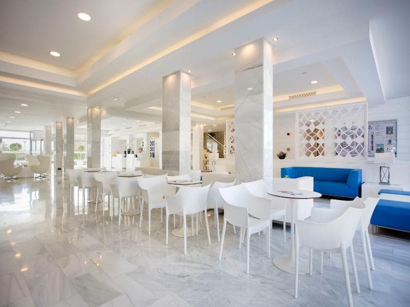 Mar Hotels Playa de Muro Suites 2