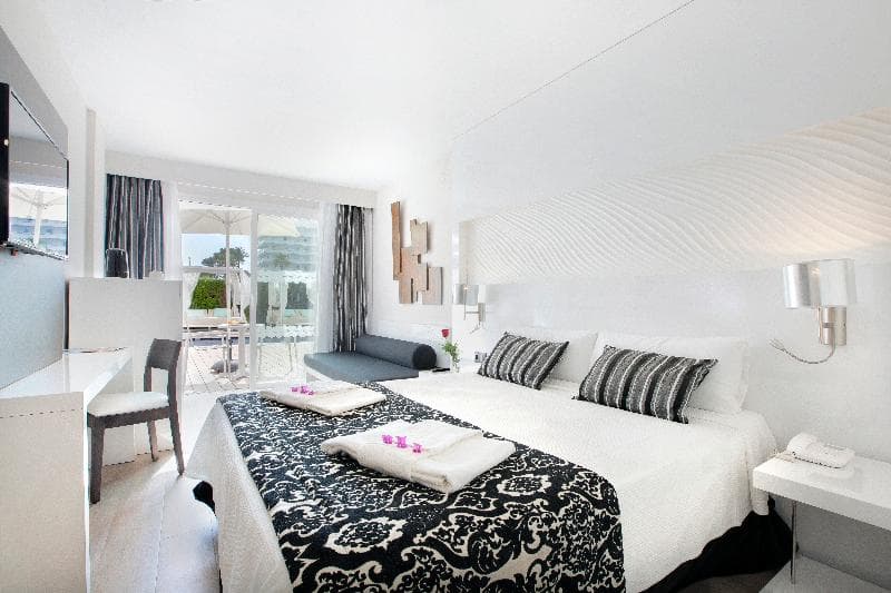 Mar Hotels Playa de Muro Suites 5