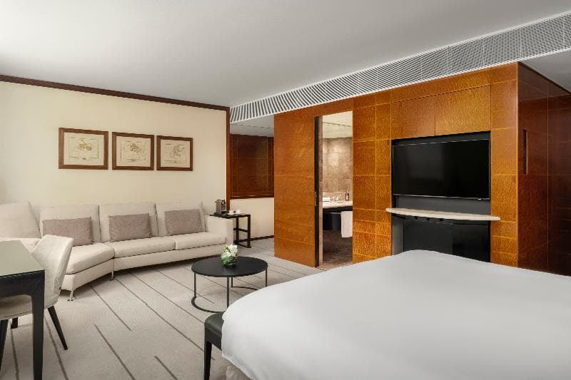 COMO The Halkin 5