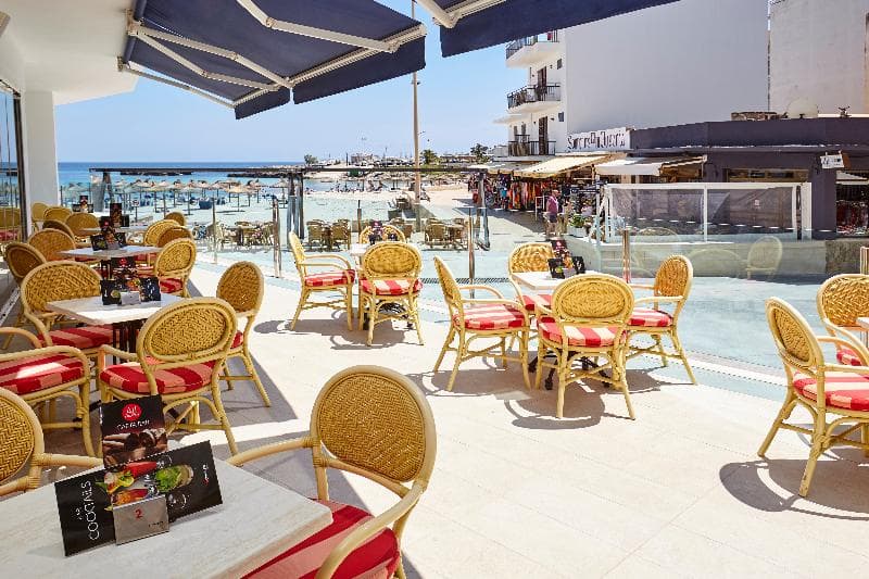 Universal Hotel Perla 5