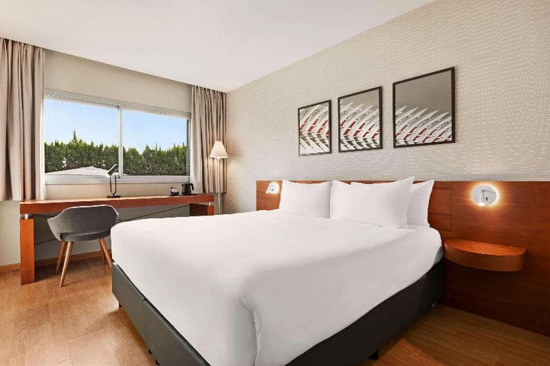 Ramada by Wyndham Valencia Almussafes 2