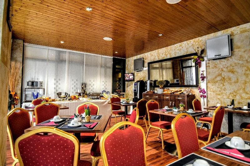 Hospedium Hotel Casino del Tormes 5