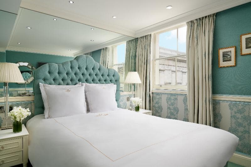 The Montague on the Gardens 3