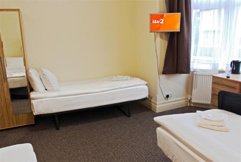 Central Hotel Golders Green 4