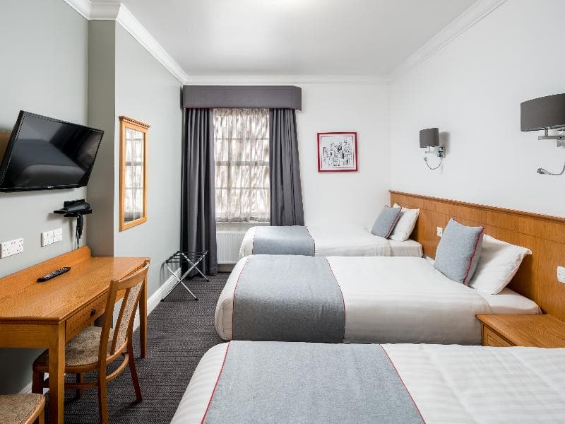 OYO Townhouse New England, London Victoria 3