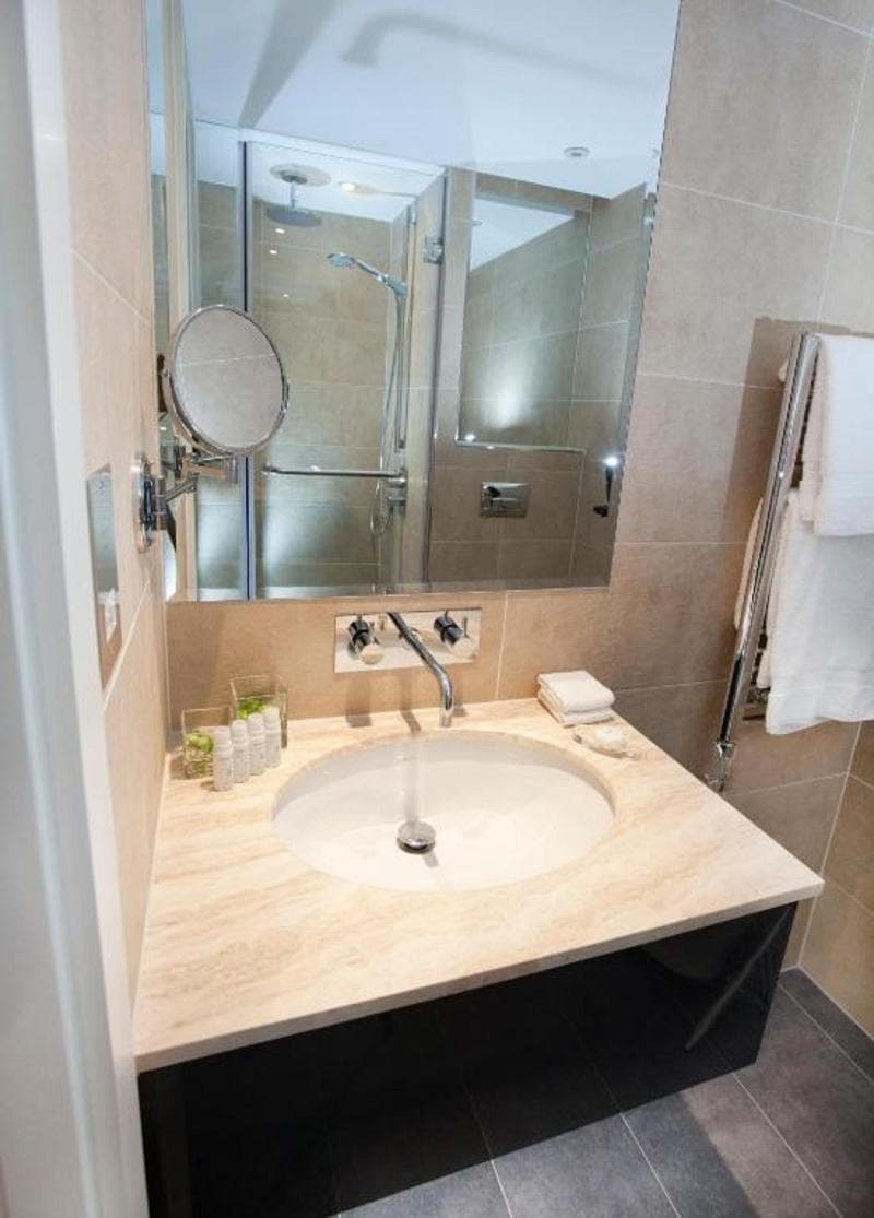 Dorsett Shepherds Bush 5