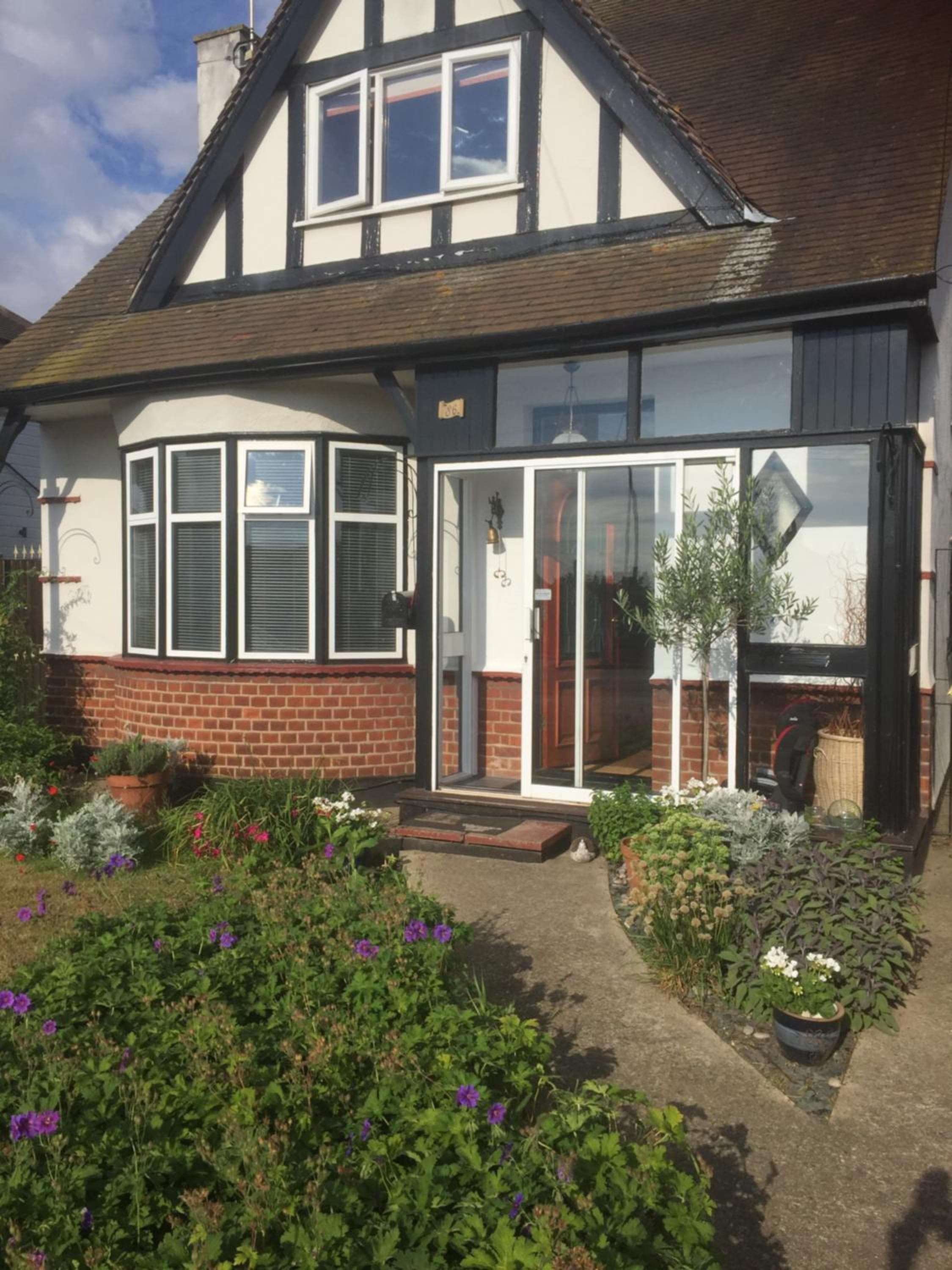 Southend Airport Bed & Breakfast