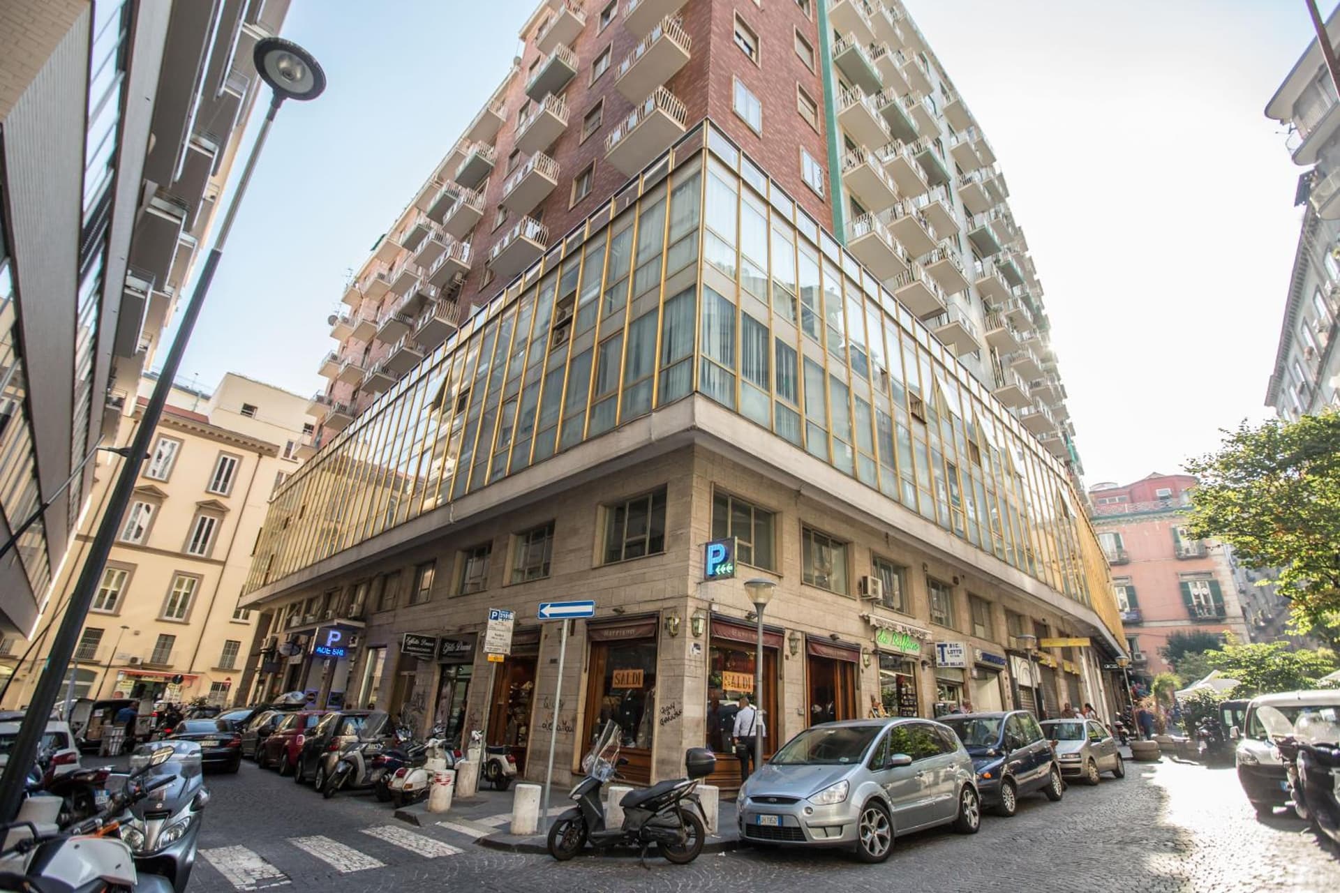 The Boutique Napoli Suite