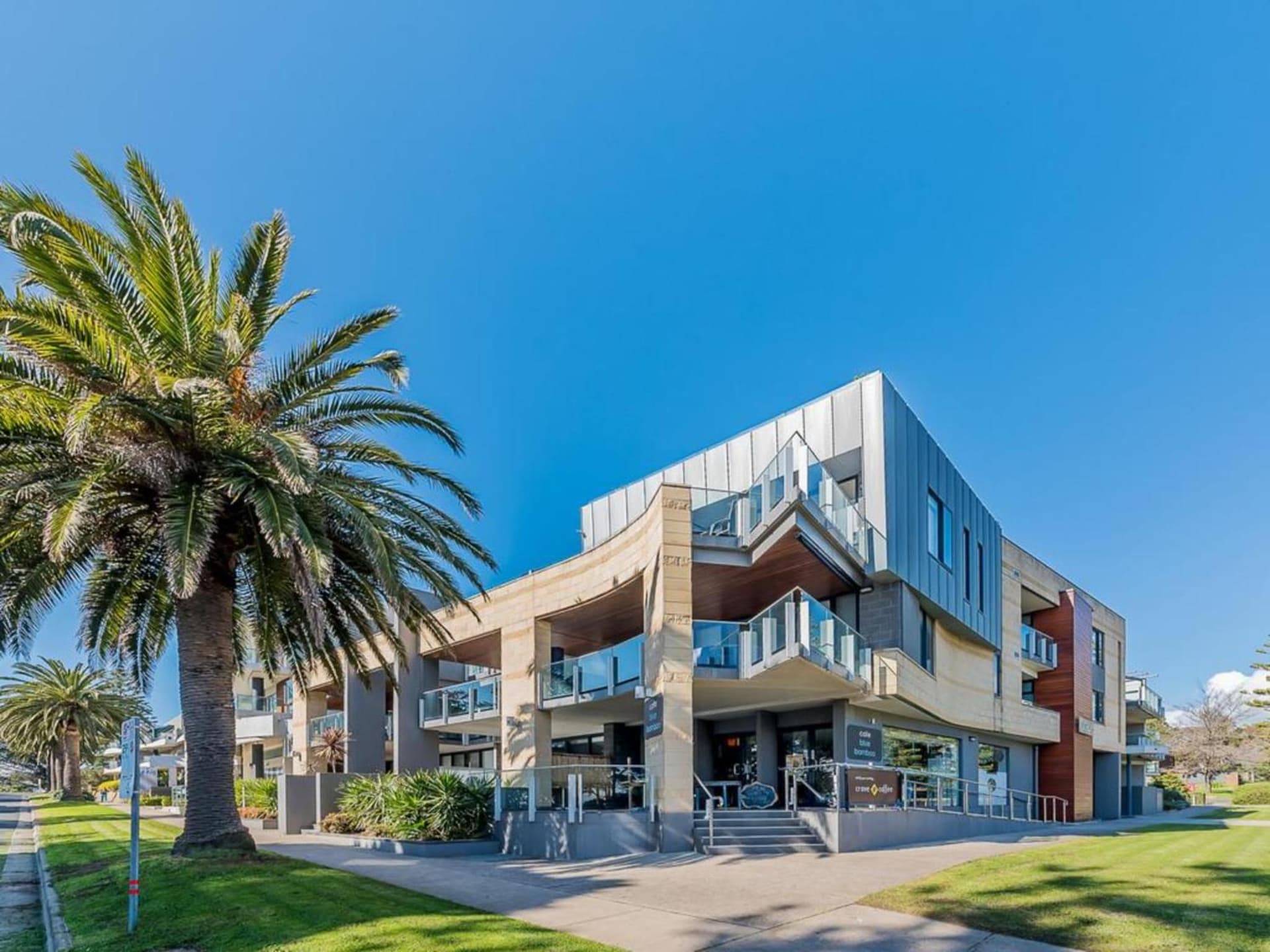 C-Scape water front apartment