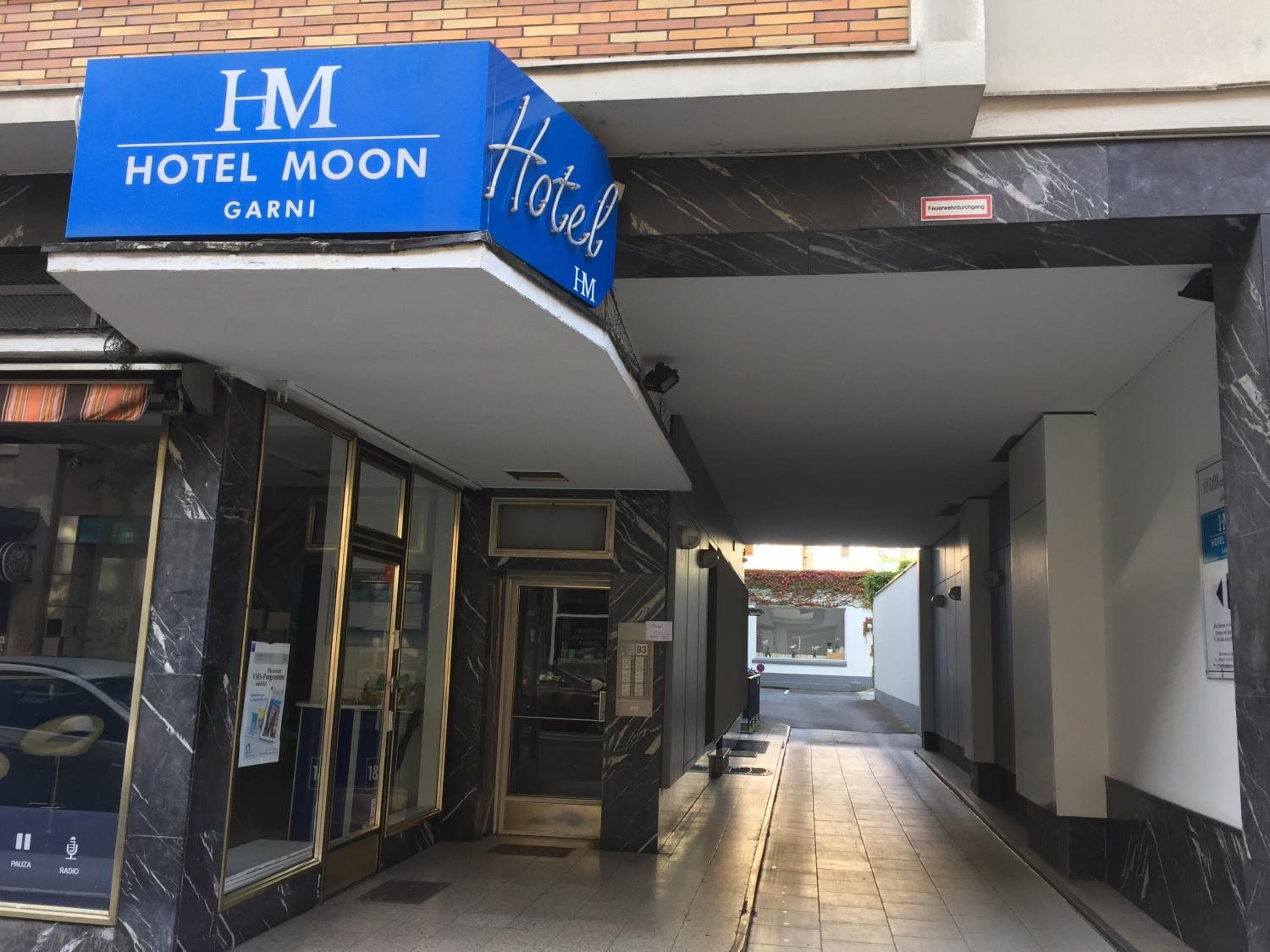Hotel Moon