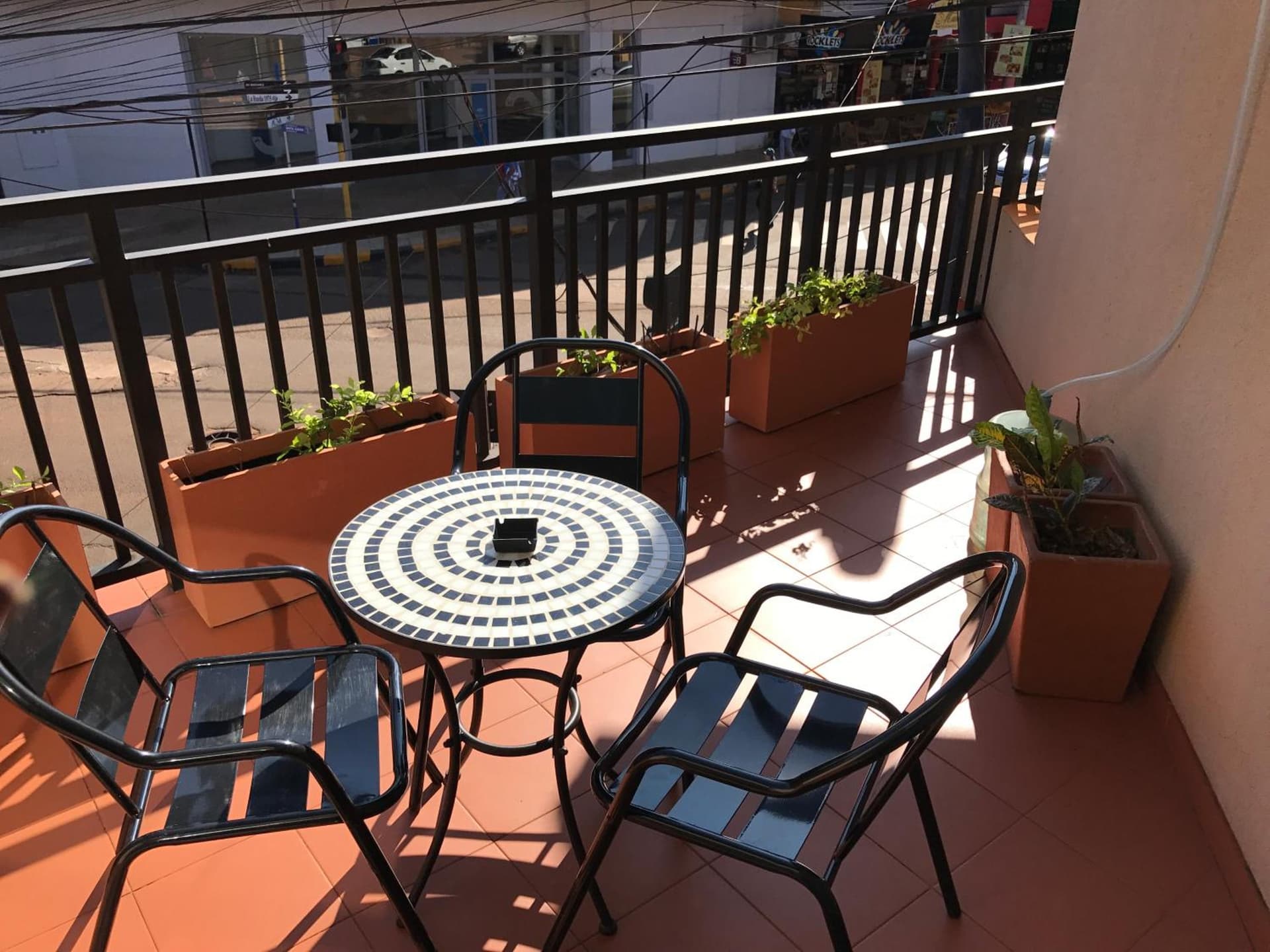 Flora Apartments