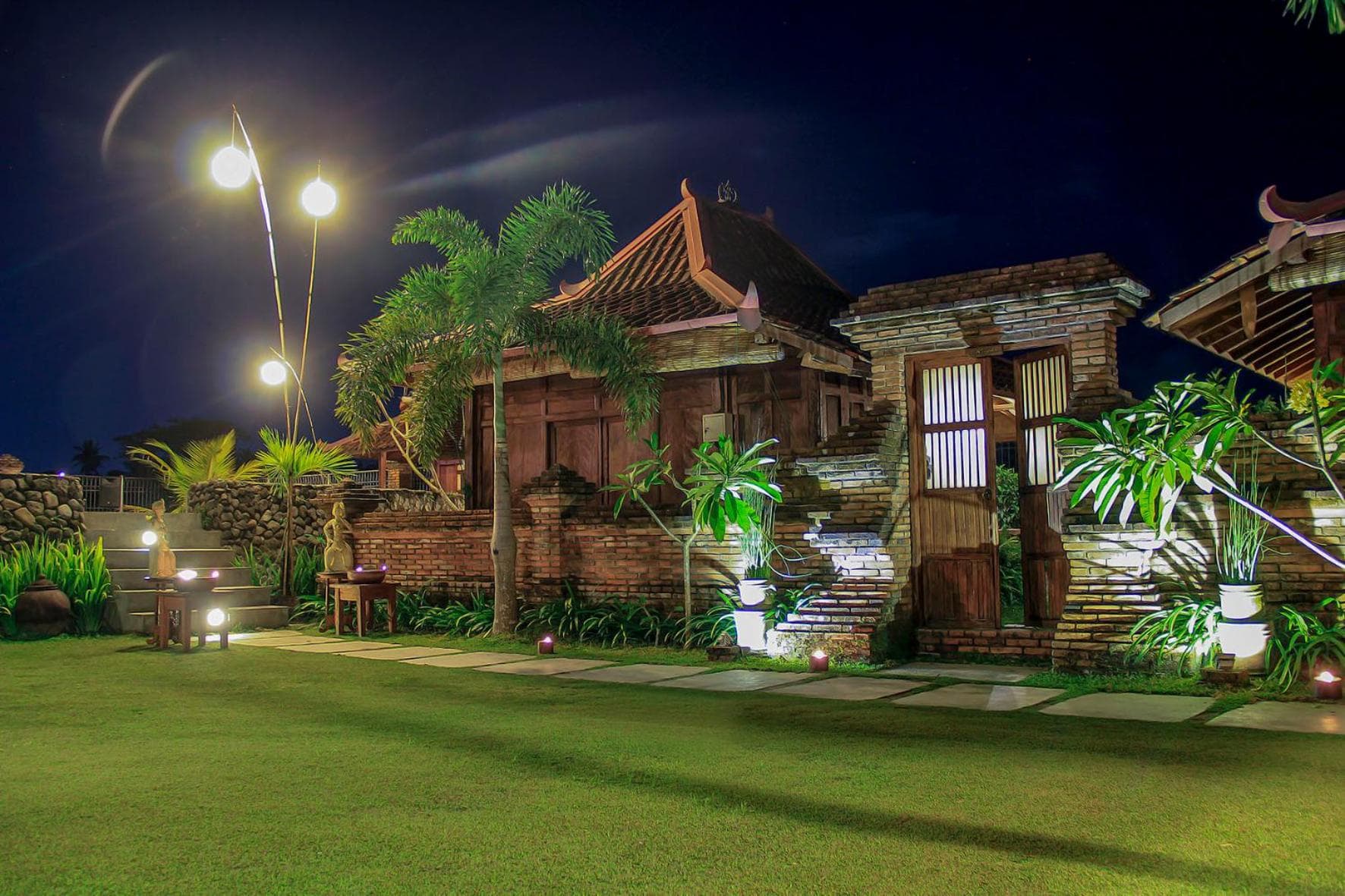 Tembi - Historical Home