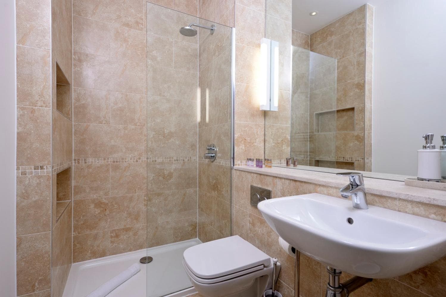 Destiny Scotland - St Andrew Square Apartments 3