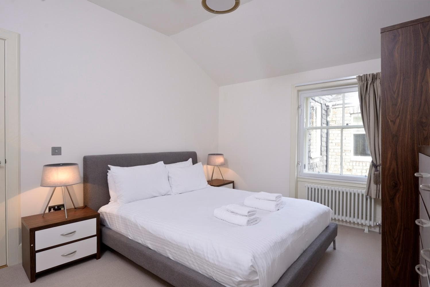 Destiny Scotland - St Andrew Square Apartments 5