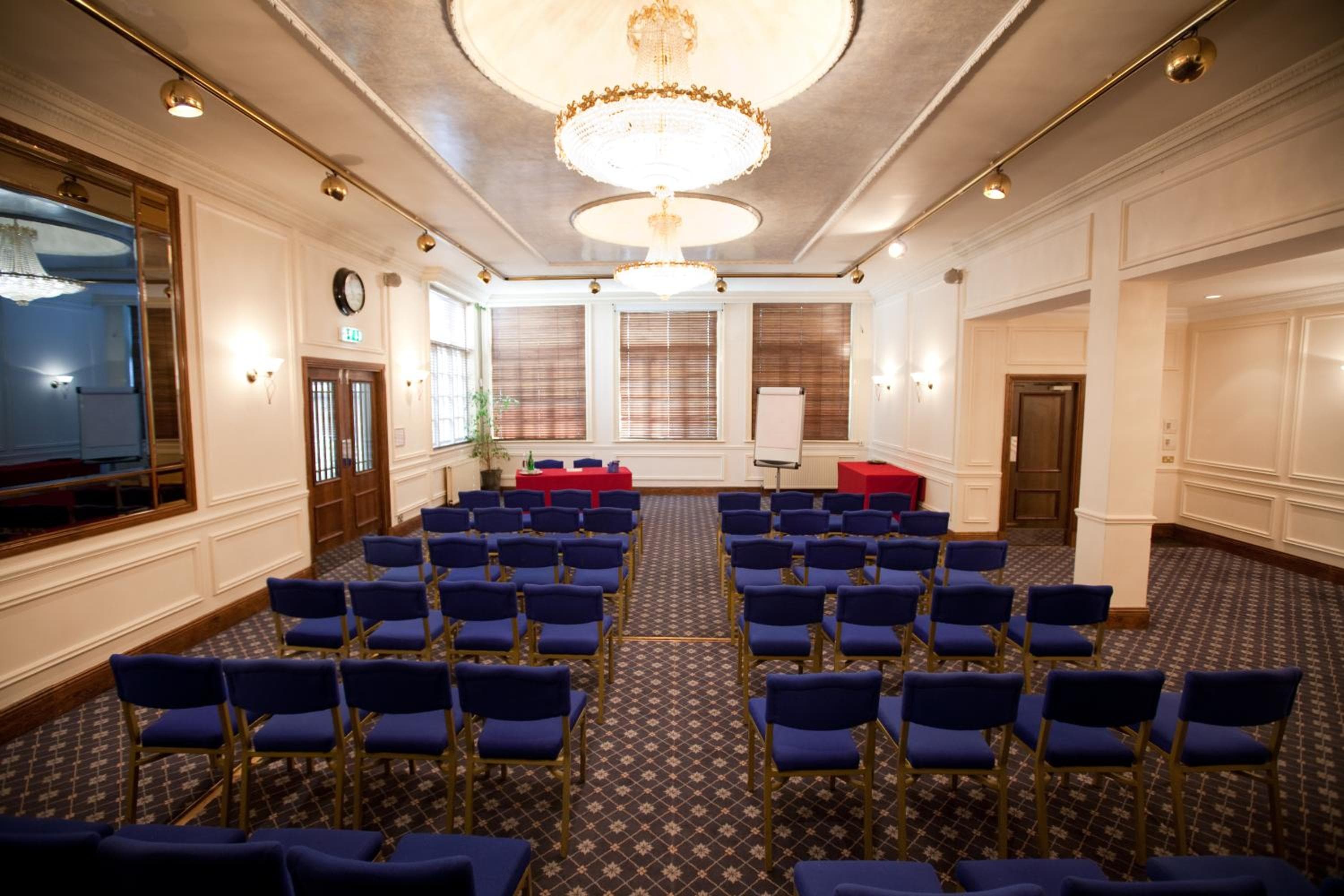Caledonian Hotel