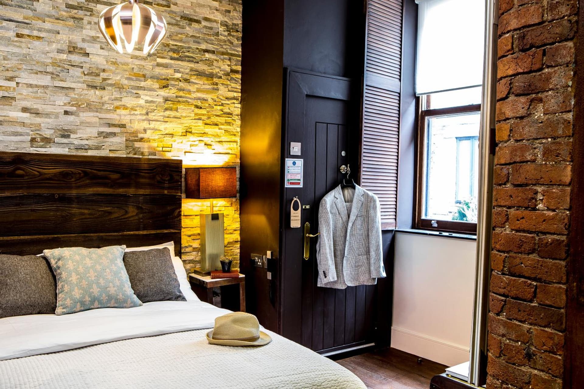 The Cow Hollow Hotel 5