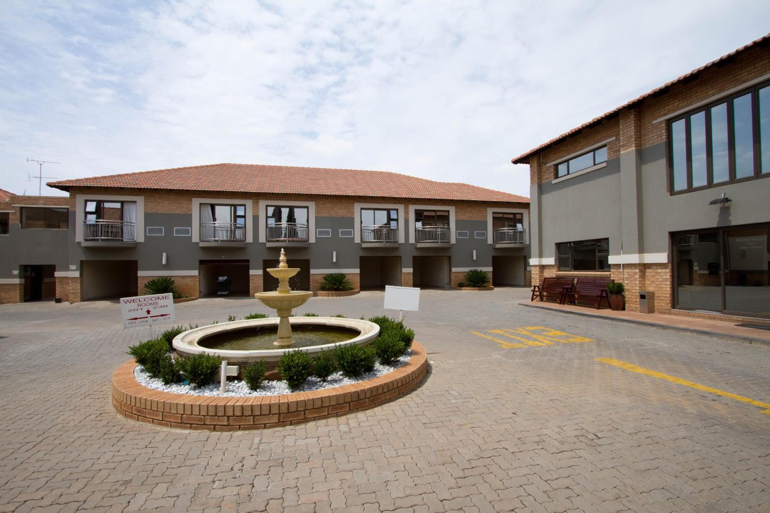 Europrime Hotels Airport