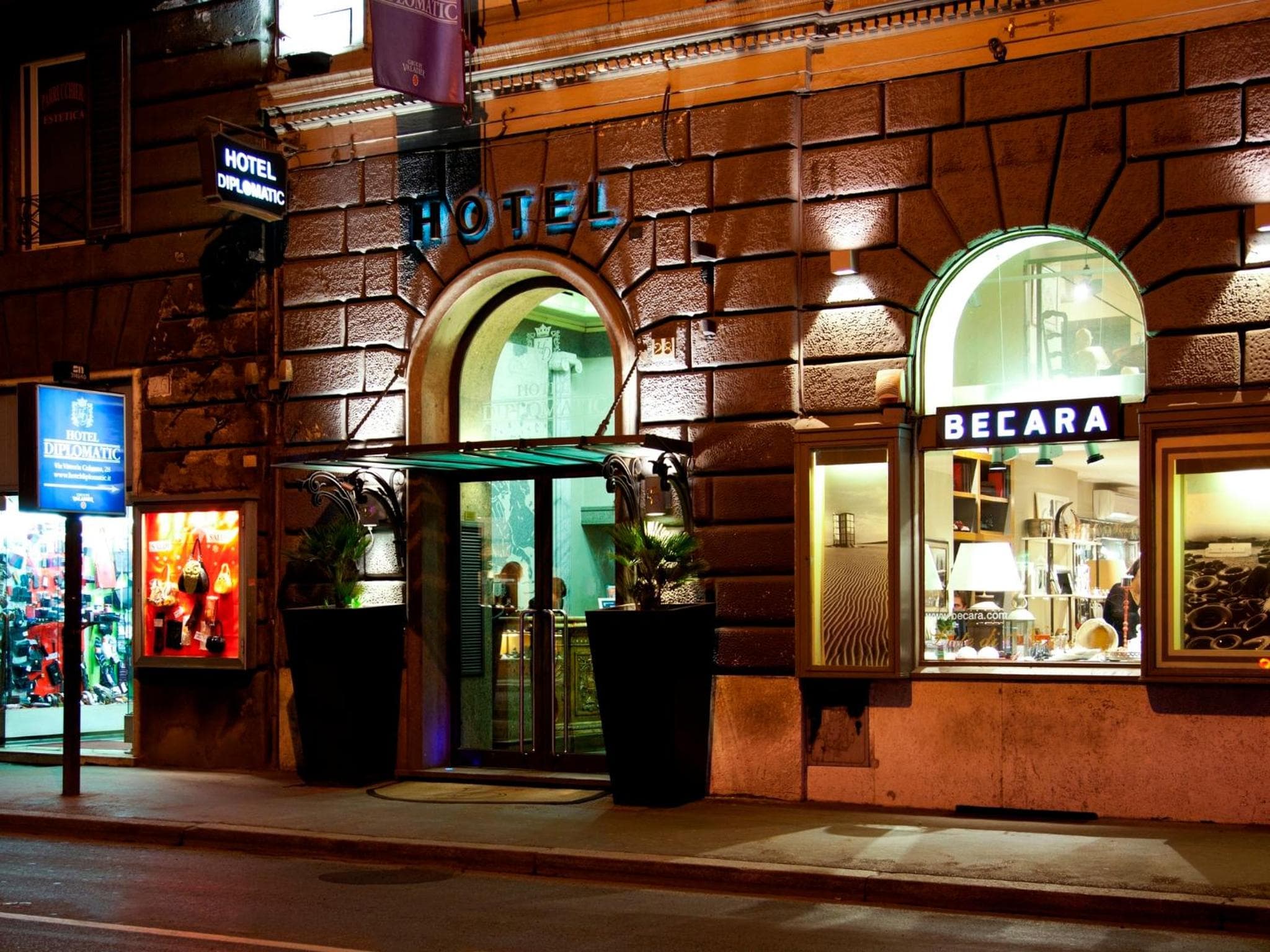 Hotel Diplomatic