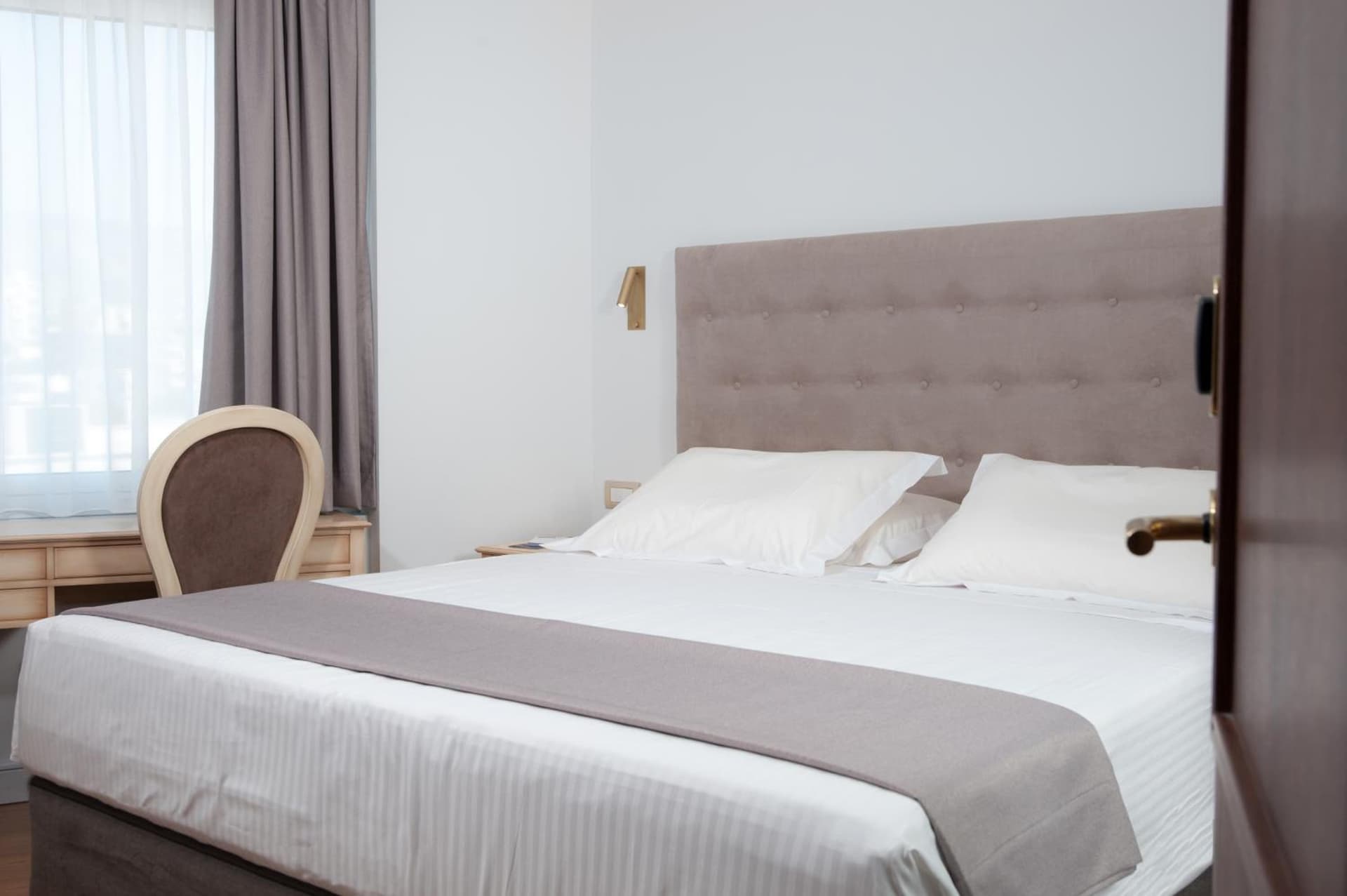 Acropolian Spirit Boutique Hotel 4