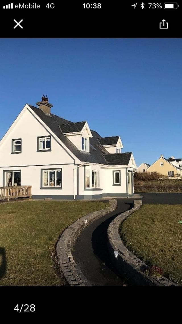 Lorna's Apartment Self Catering Holiday Home