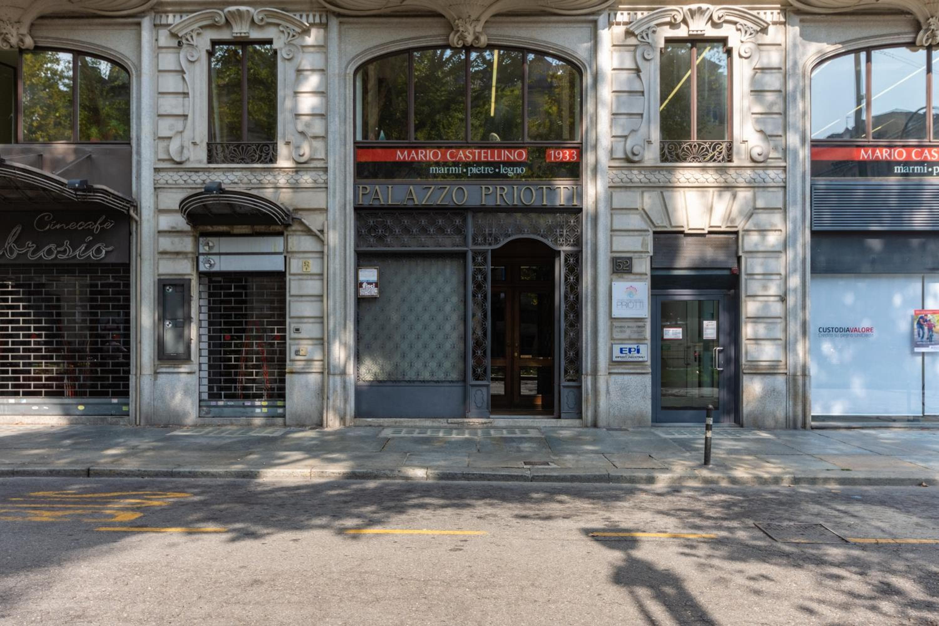 GuestHost - Porta Nuova Shiny Studio Flats