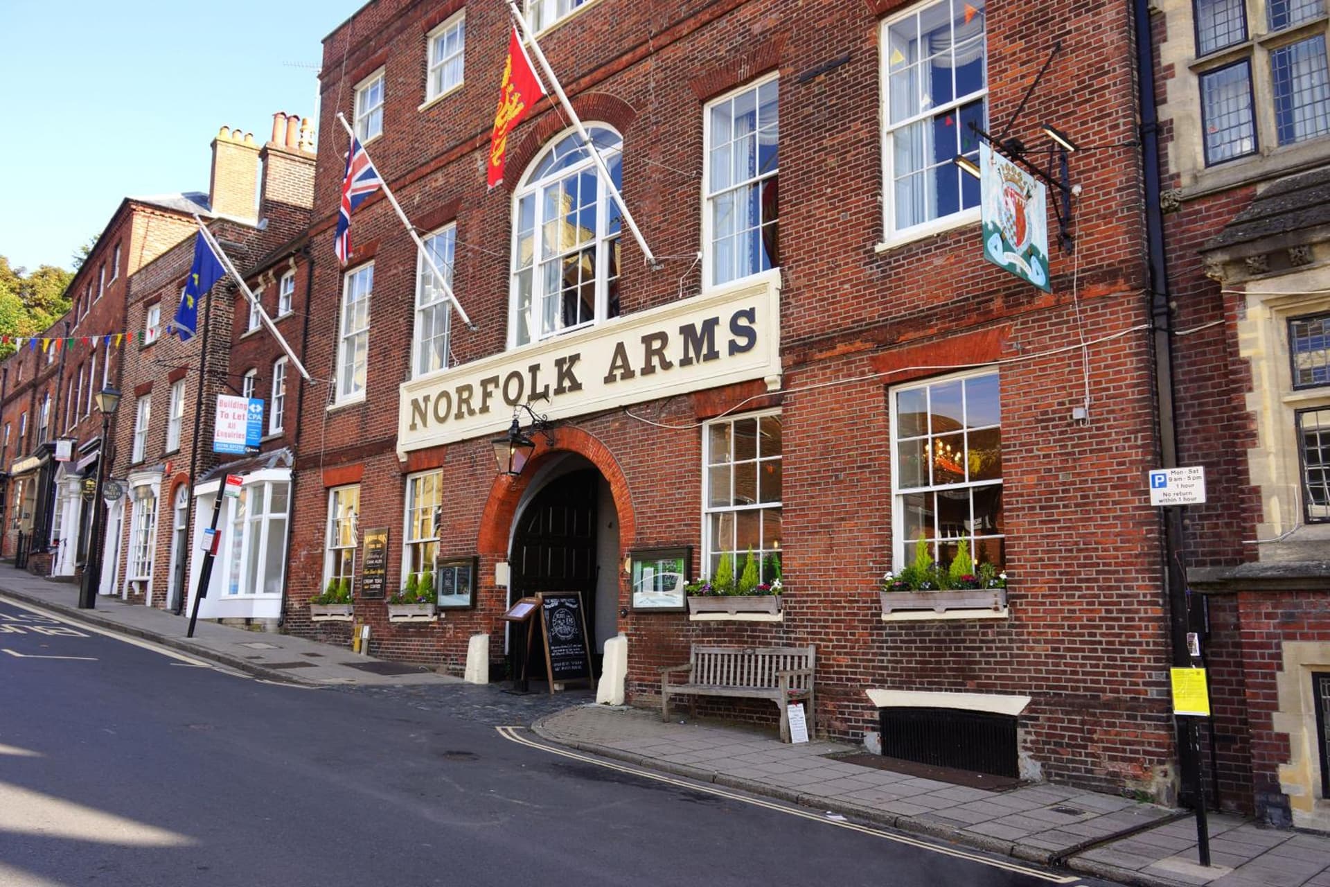 Norfolk Arms Hotel - Arundel