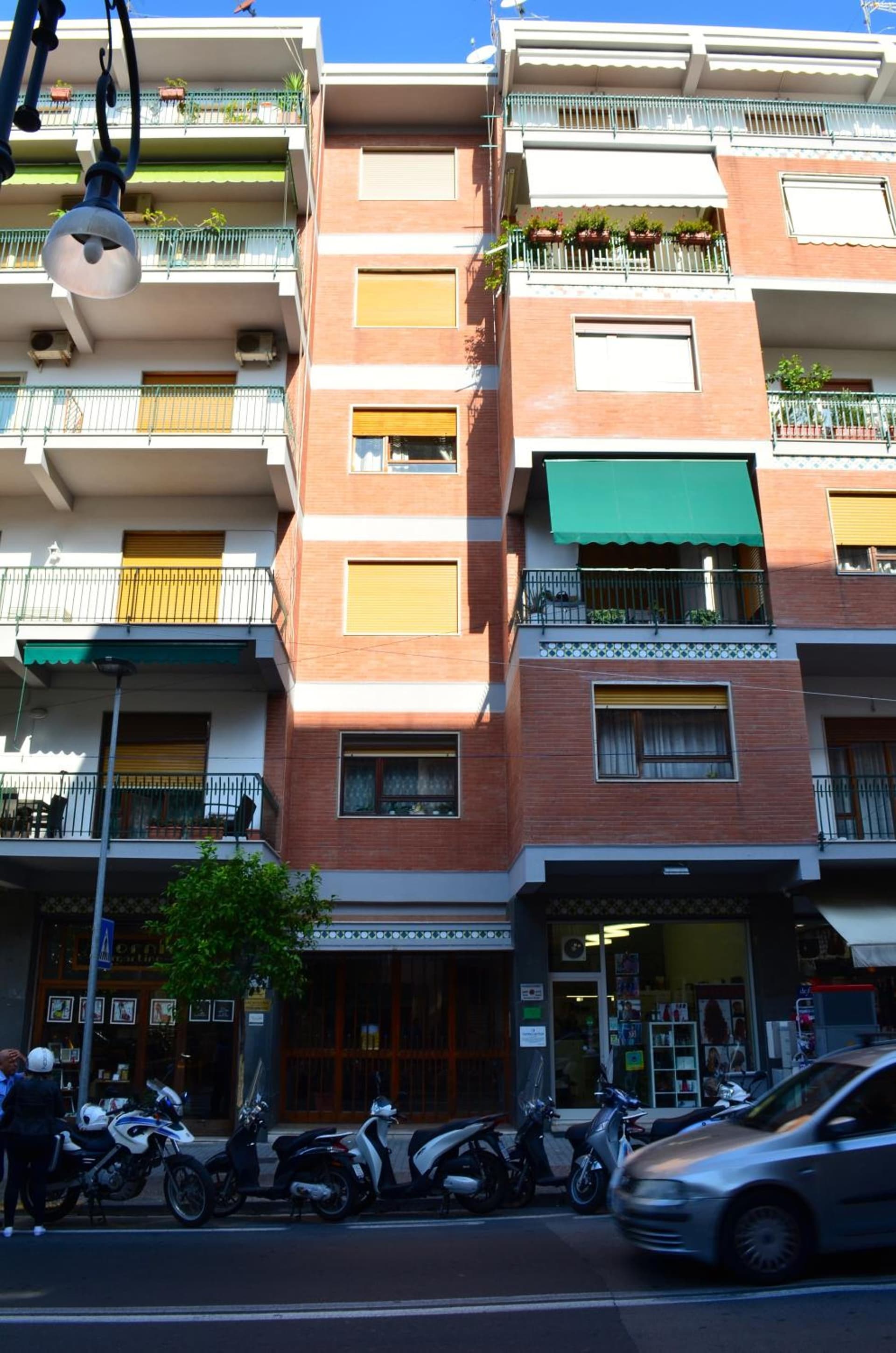 Luiselle Charming Accommodation Sorrento City Center